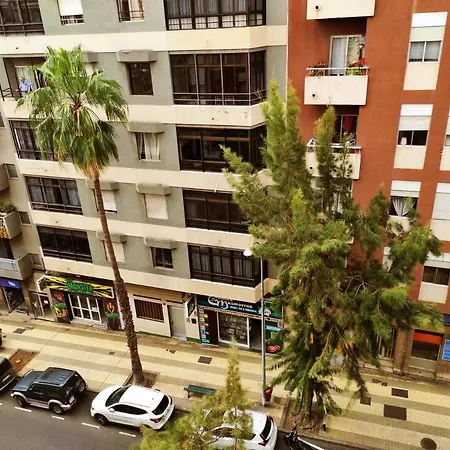 Carrillo 4 Atico Apartment